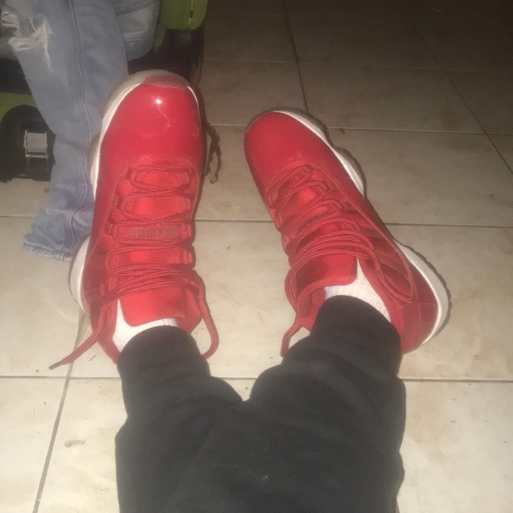 Gym red 11